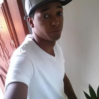 Carlos Feliz Photo 20