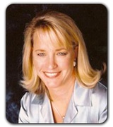 Jennifer Hunter Photo 13