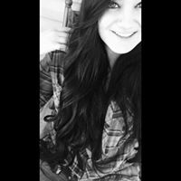 Danielle Robison Photo 26
