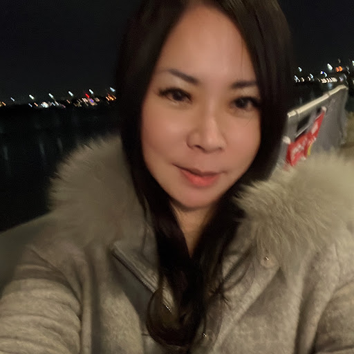Janice Lin Photo 32