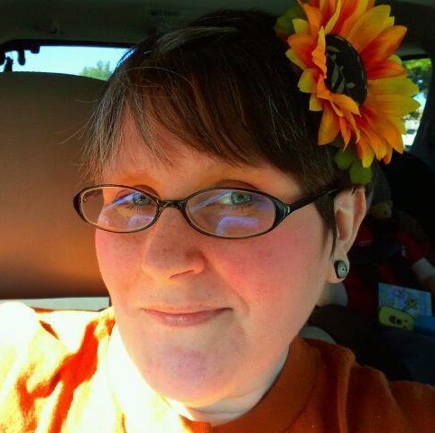 Amanda Riddle Photo 9