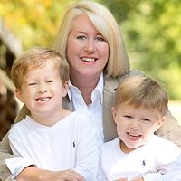 Laurie Lutz Photo 31