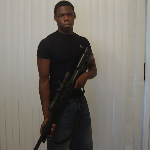 Ernest Jones Photo 8