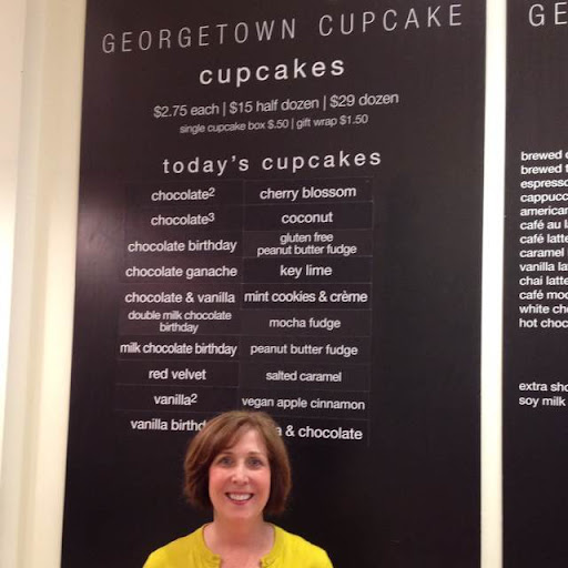 Elizabeth Demarco Photo 16