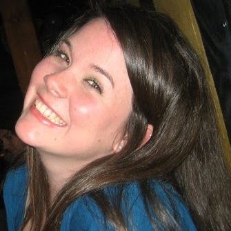 Sarah Steele Photo 16