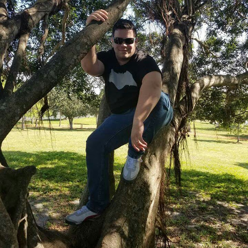 Eliezer Gonzalez Photo 11
