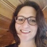 Julie Richter Photo 15