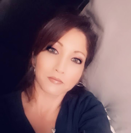 Debbie Cooper Photo 15