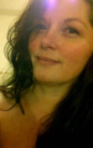 Angela Riley Photo 35
