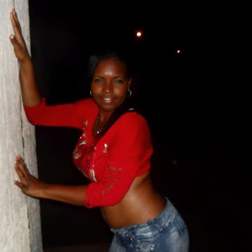 Diana Sanchez Photo 17
