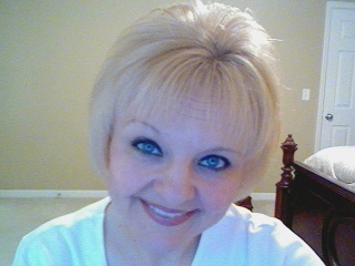 Ellen Thomas Photo 31