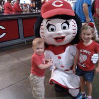 Stephanie Vanover Photo 18