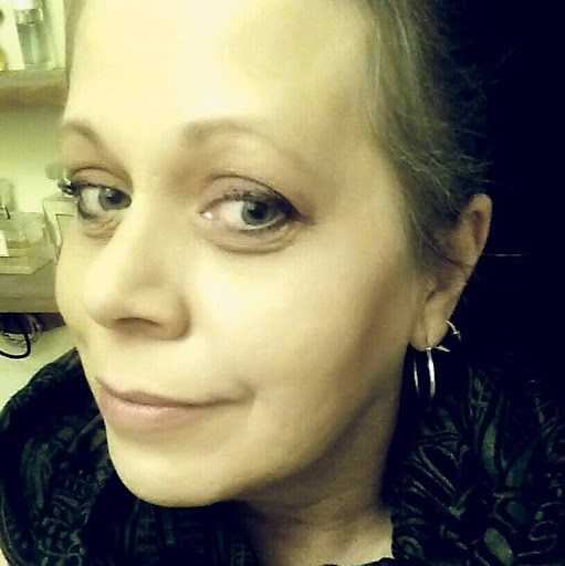 Lisa Pruett Photo 17