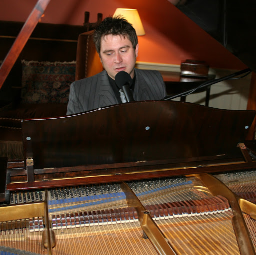 Marc Alexander Photo 36