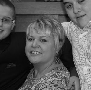 Karen Wright Photo 49