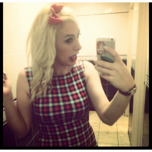 Lisa Sanford Photo 10