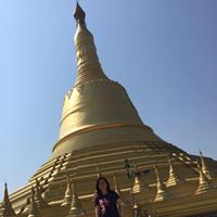 Stephanie Leung Photo 15