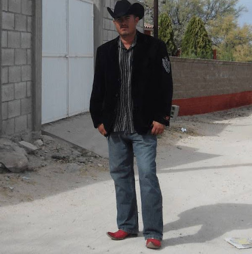 Adan Alvarez Photo 18