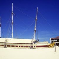 Larry Jacobsen Photo 17