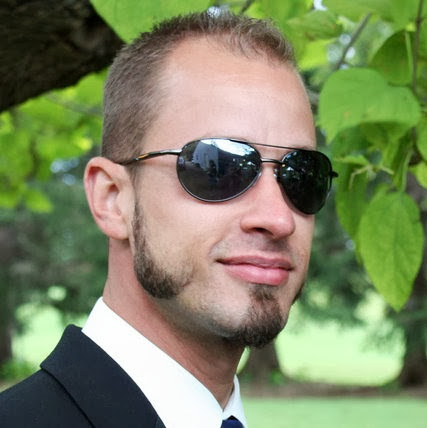 Kelly Sweeney Photo 28