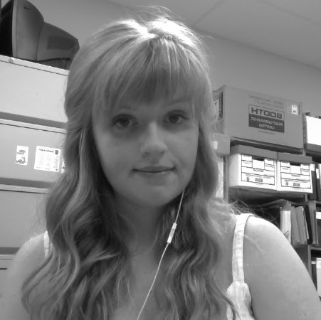 Sarah Nicholson Photo 28