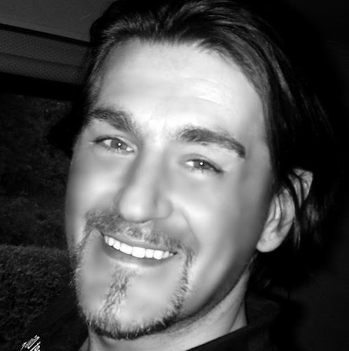 Christian Earl Photo 3