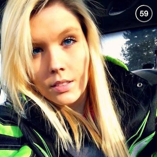 Taylor Anderson Photo 30
