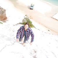 Aimee Thomson Photo 18