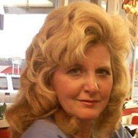 Gloria Simmons Photo 16