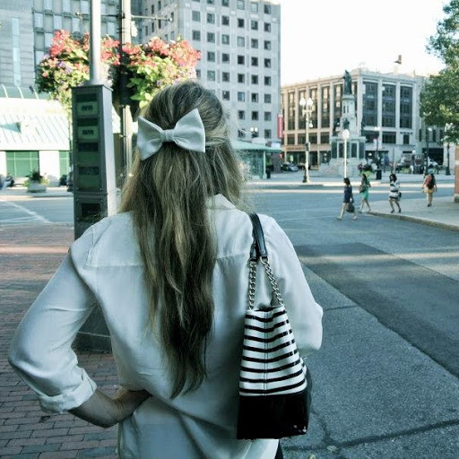 Caitlin Foley Photo 16