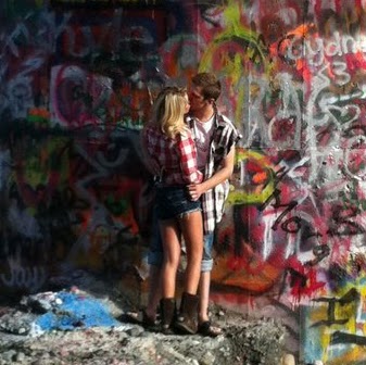 Sarah Turk Photo 32