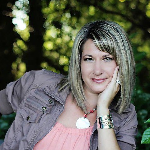 Lindsey Roberts Photo 23