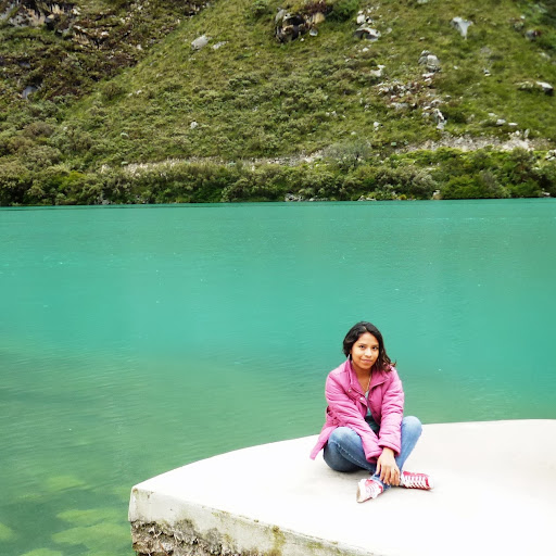 Carol Castillo Photo 20