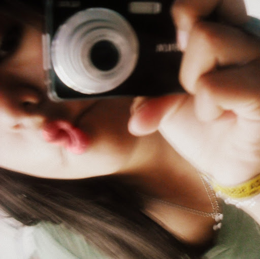 Alicia Castillo Photo 15
