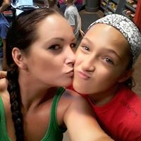 Allison Larsen Photo 19