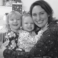 Julia Buchanan Photo 19