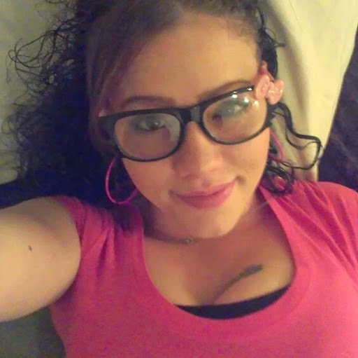 Danielle Cowley Photo 6