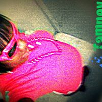 Courtney Walker Photo 43