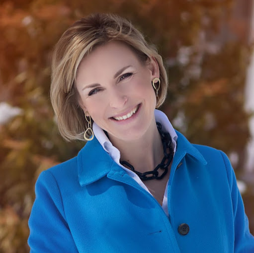 Julie Harrison Photo 11