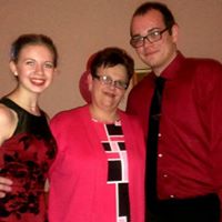 Michelle Winters Photo 28