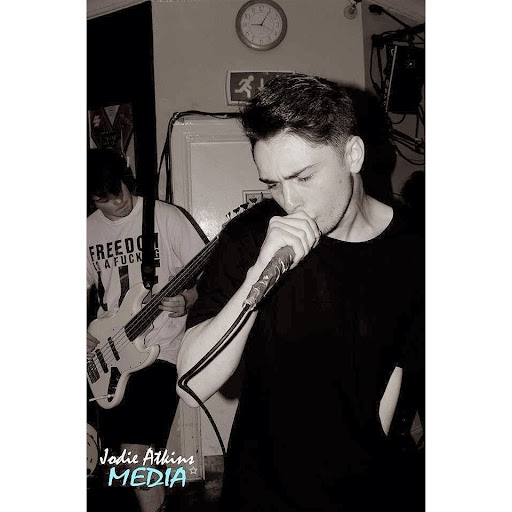 Harry Shaw Photo 36