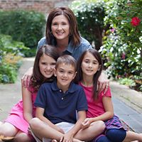 Stephanie Neely Photo 32