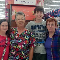 Teresa Maddox Photo 10