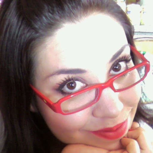 Julia Hernandez Photo 18