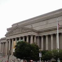 Suzanne Lange Photo 24