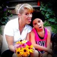 Bridget Hall Photo 17