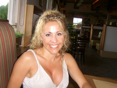 Carolina Russell Photo 8
