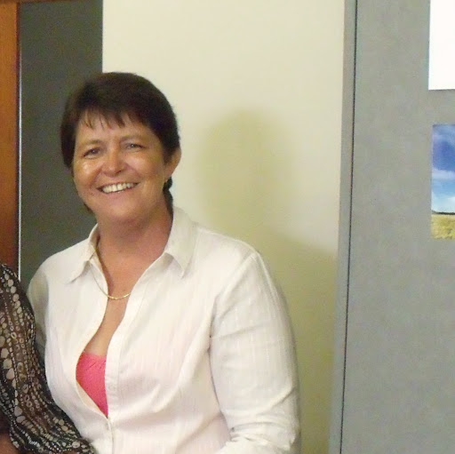 Shirley Simpson Photo 21