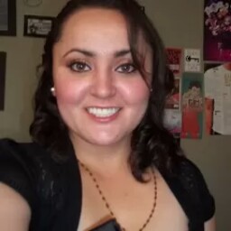 Delia Ruelas Photo 2