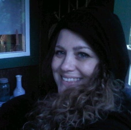 Heidi Schofield Photo 14